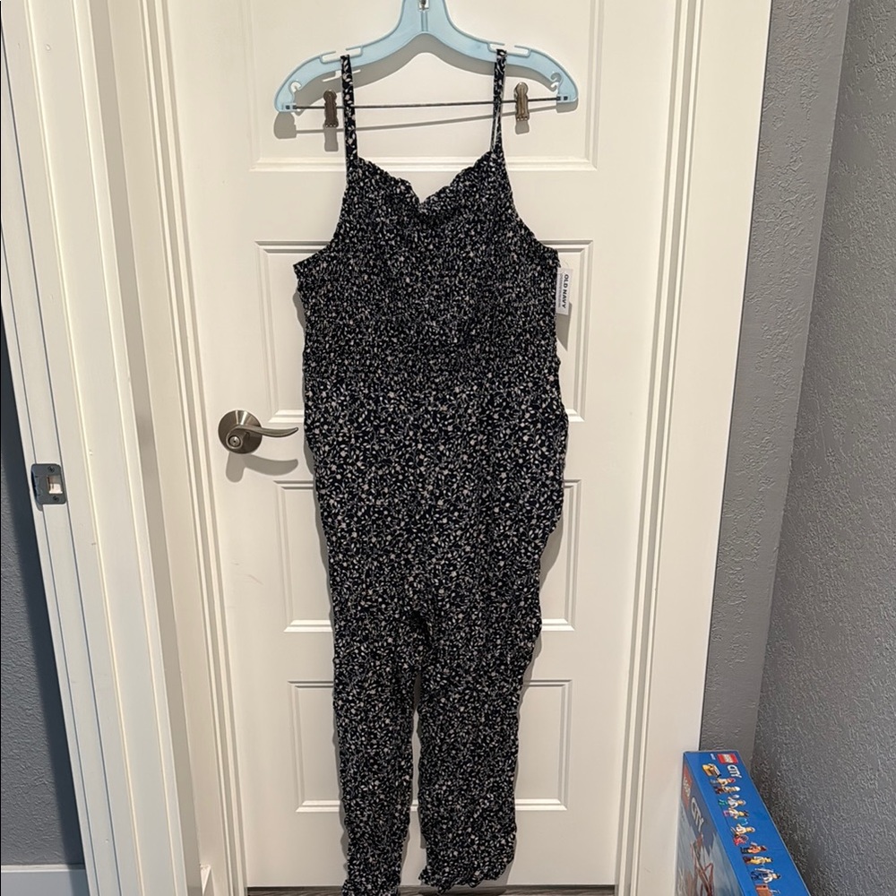 NWT OLD NAVY XL BLACK Floral Women's Jumpsuit
